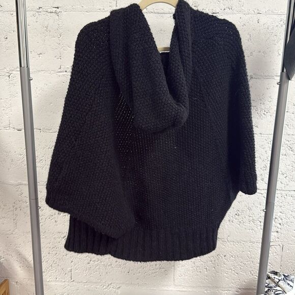 Women's Black Button-Up Sweater Hood LIKE NEW Cozy Knit Warm Jacket - Picture 2 of 3